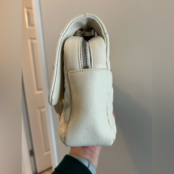 Chanel Easy Flap Cream Caviar Silver Hardware - Picture 4 of 12